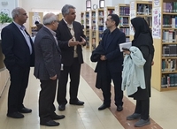 قائم مقام معاونت تحقيقات وزارت بهداشت از مركز خدمات اطلاع رساني و كتابخانه مركزي دانشگاه بازديد كرد.